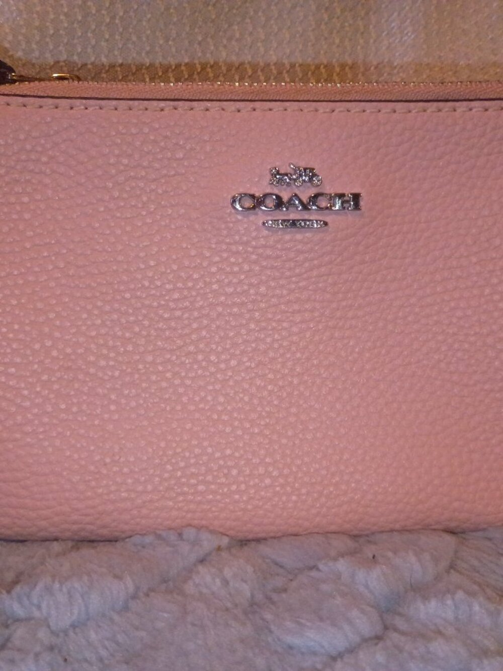 Coach Double Corner Zip Wristlet in Polished Pebble Leather – Bubblegum Pink
